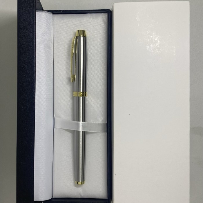 

Pulpen Promosi / Pulpen Esklusif / Elegant Parker IM Kw Roller Ball CT - STAILESS SS GT