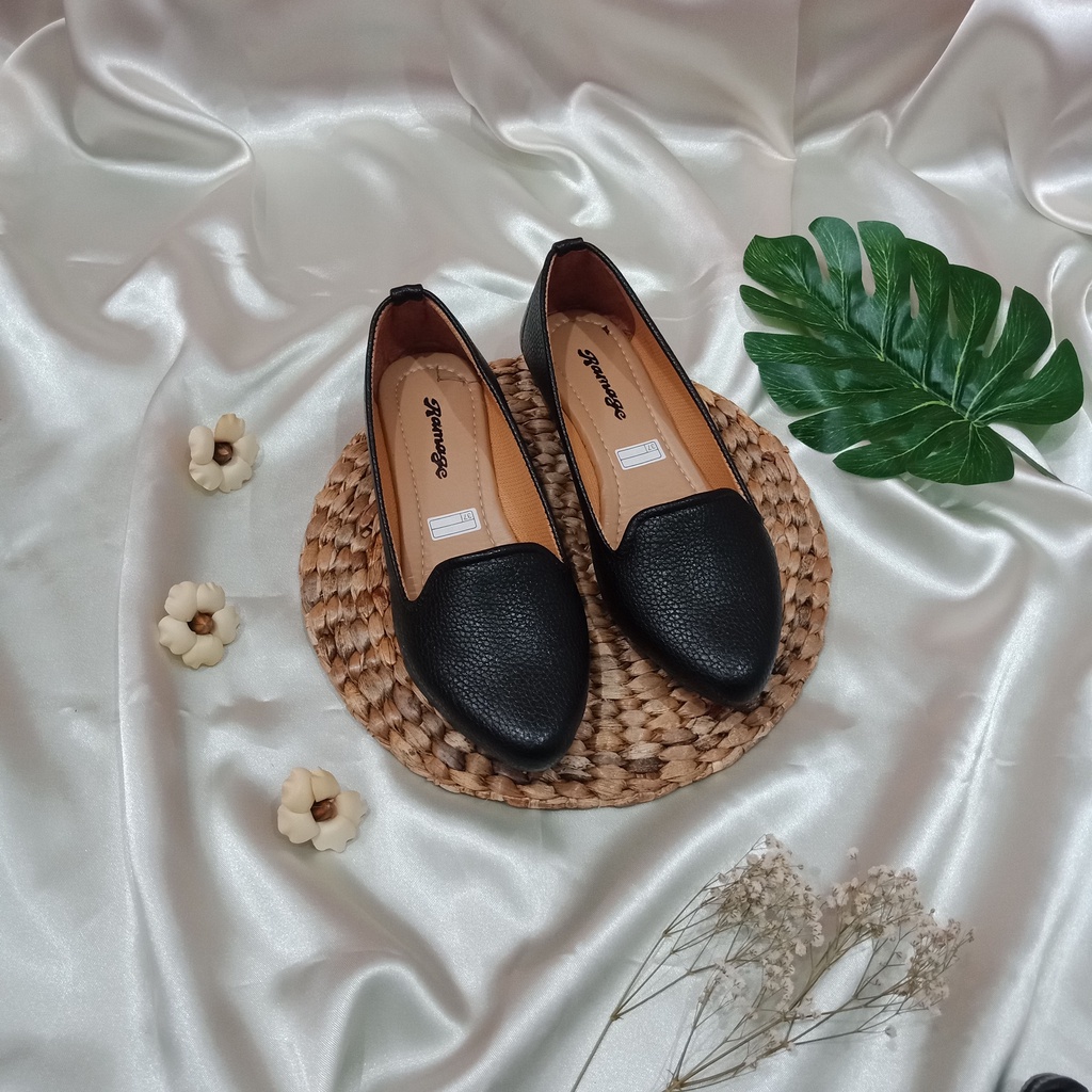 SIZE 41.42.43.44 Flat shoes Wanita Jumbo