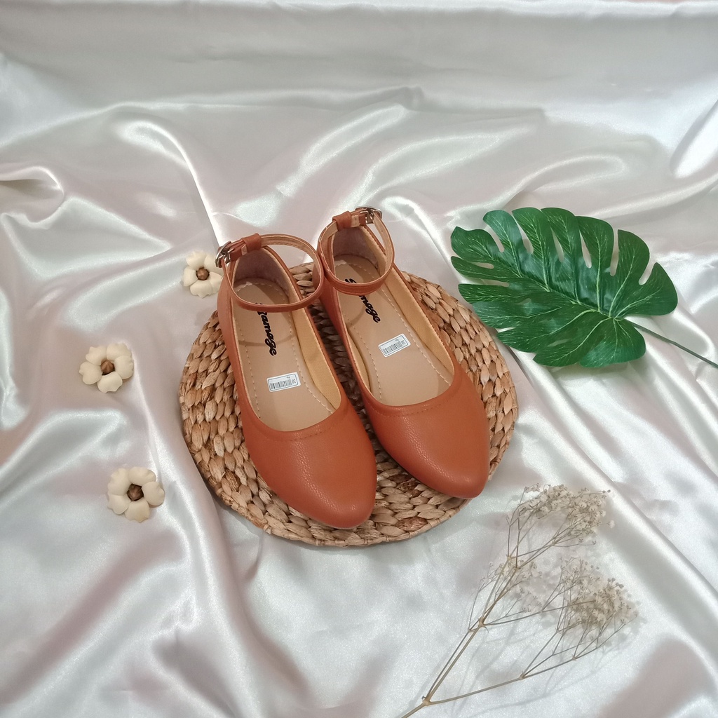 SIZE 41.42.43.44 Flat shoes Wanita Jumbo