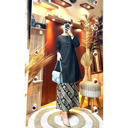 Tunik Batu Payet by KAMARI