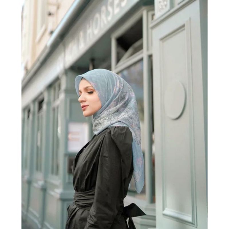 Voal Print Brittis Biru / Hijab Segi Empat Motif / Jilbab