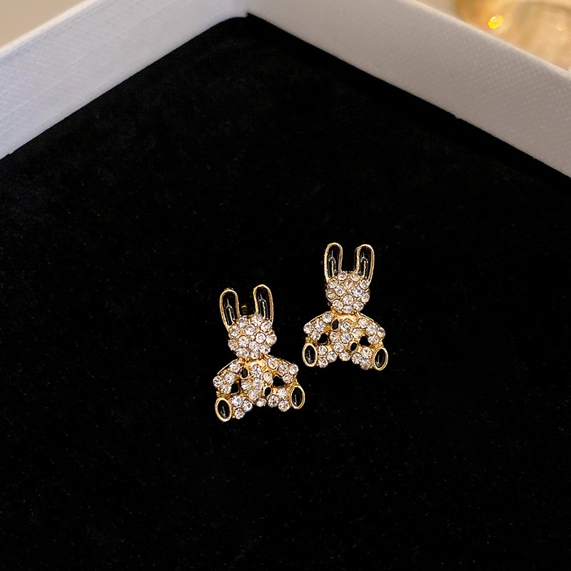 Anting Tusuk Gantung Temperament Bahan Metal Desain Kelinci Hias Berlian Imitasi Gaya Simple Untuk Wanita