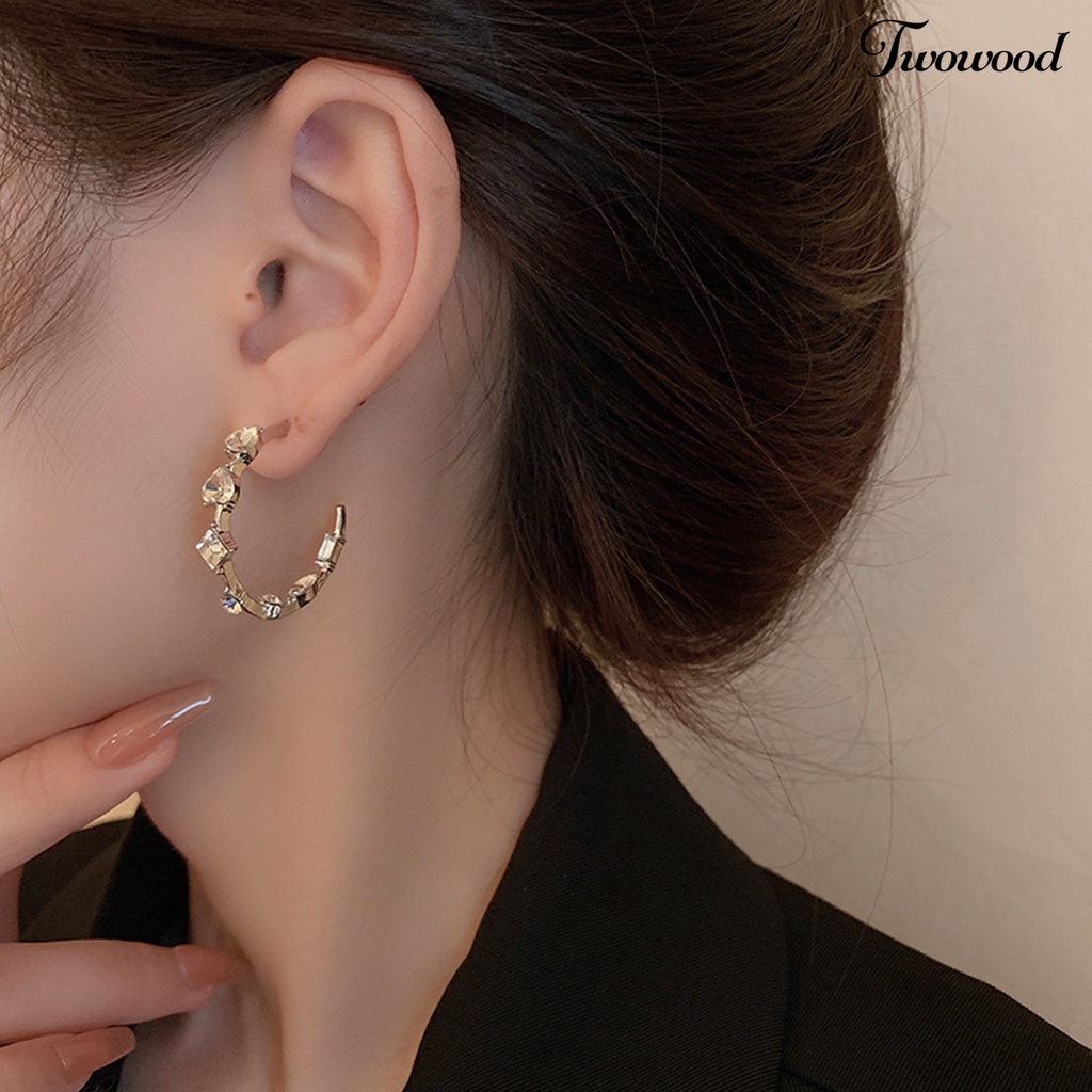 1 Pasang Anting Menjuntai Bentuk C Bahan Cubic Zirconia Gaya Korea