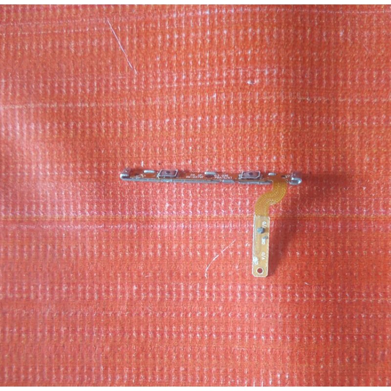flexible volume bekas Samsung J7 prime