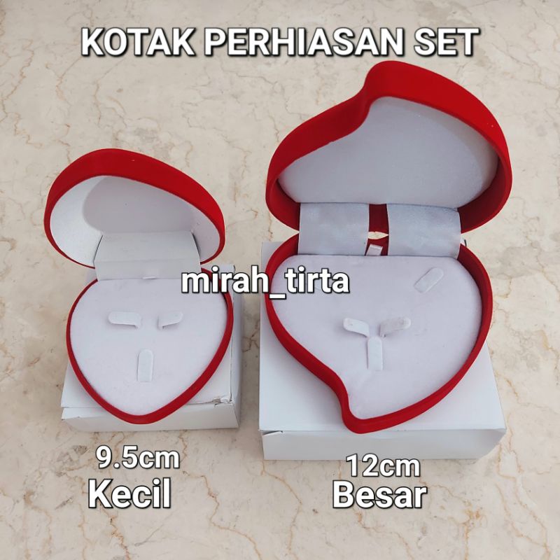 Kotak kalung set . kotak kalung bludru. kotak kalung bagus . kotak cincin.kotak perhiasan set. kotak
