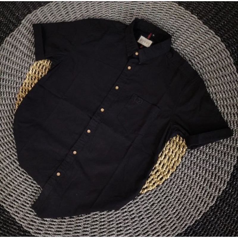 KEMEJA PRIA LENGAN PENDEK GUCCI ORIGINAL// KEMEJA PRIA LENGAN PENDEK GUCCI MOTIF POLOS