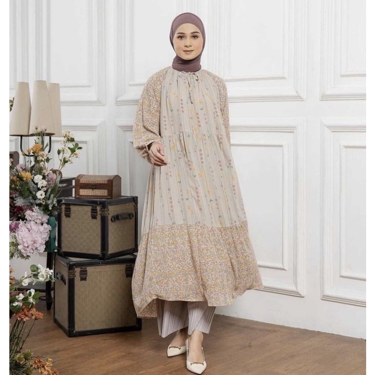 Gardenia Midi Dress by Geulis