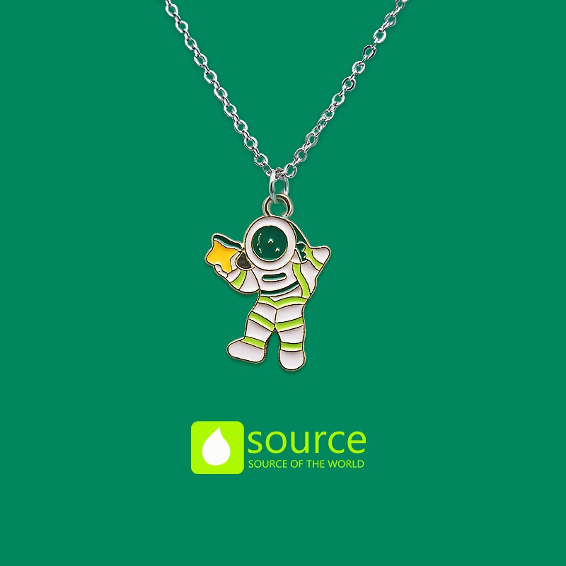 Kalung Rantai Liontin Kartun Astronot Bahan Stainless Steel Alloy Untuk Aksesoris Pakaian Anak Perempuan