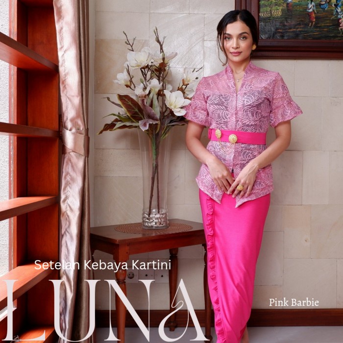 Setelan Kebaya Kartini Modern Bali Lengan Pendek Krinkle Luna