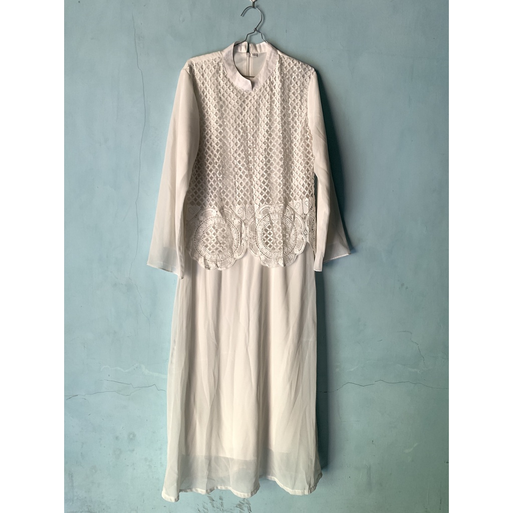 Dress Putih Muslim