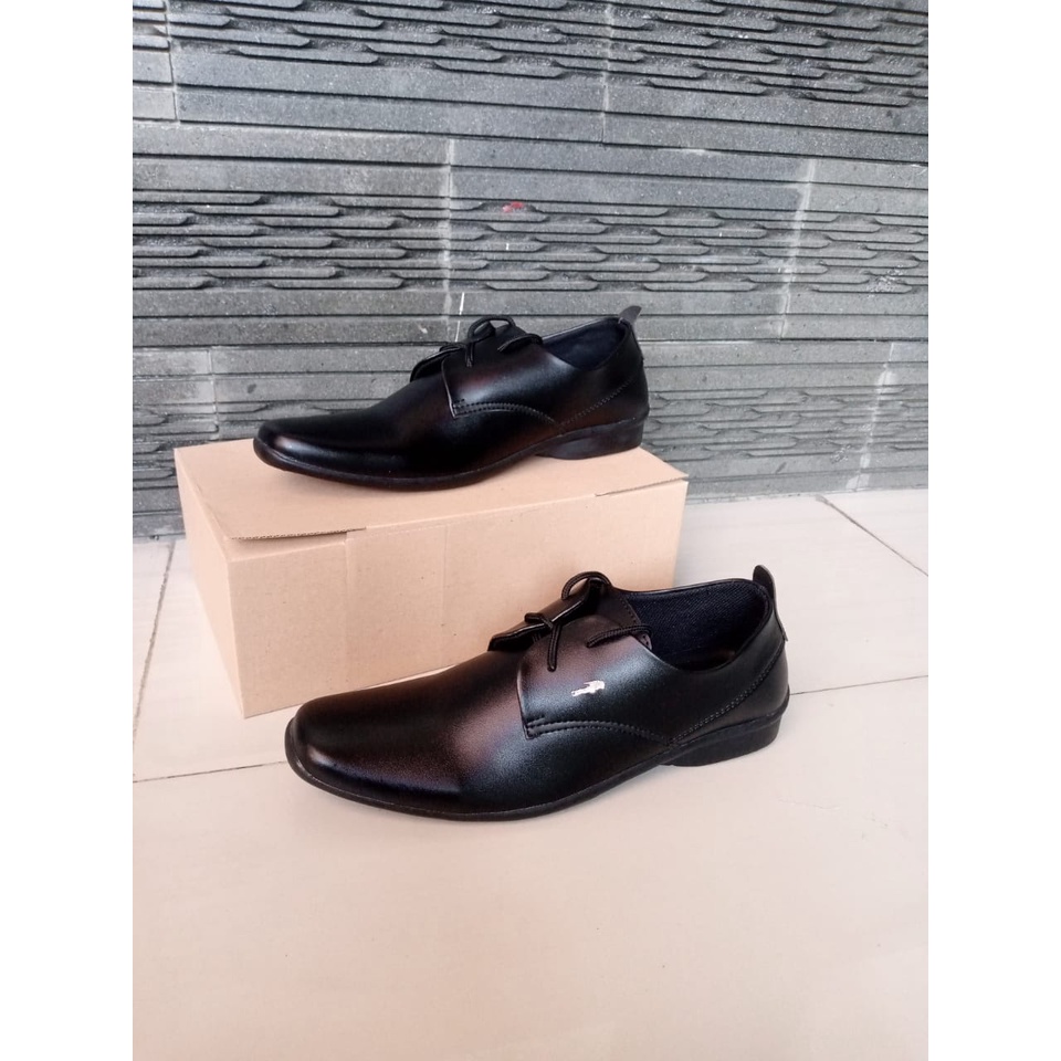 sepatu pantofel pria murah, sepatu pantofel cowok murah, sepatu oxford pria  murah SZP