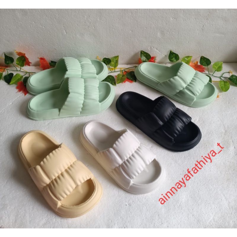 Sandal Jelly Korean Import Jelly Soft Slipper Anti Slip Elastic Empuk PVC Sandal Rumah GOSOME 626M