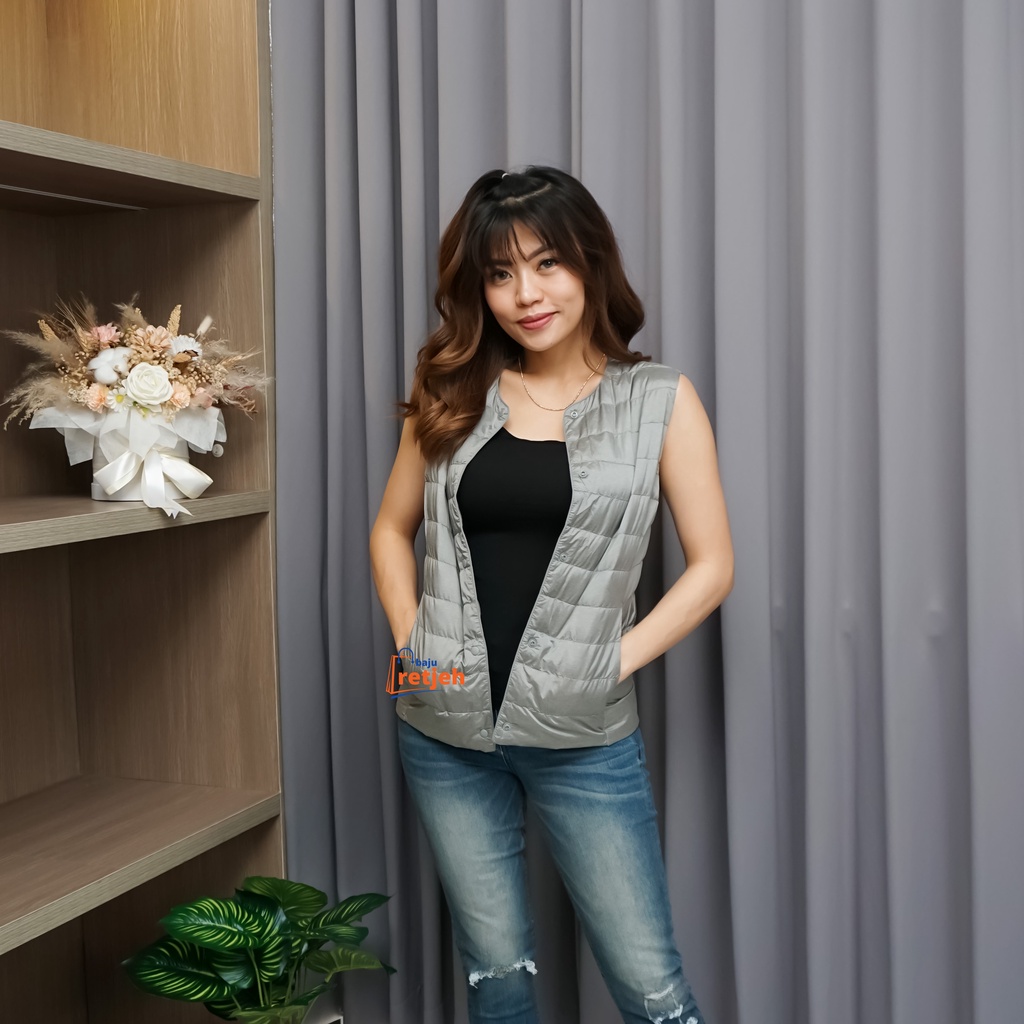 JAKET VEST WANITA UNIQLO DUCDOWN KANCING CEPRET