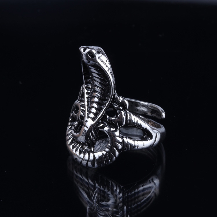Cincin Bentuk Hewan cobra Gaya Retro punk Eropa Dan Amerika Untuk Wanita