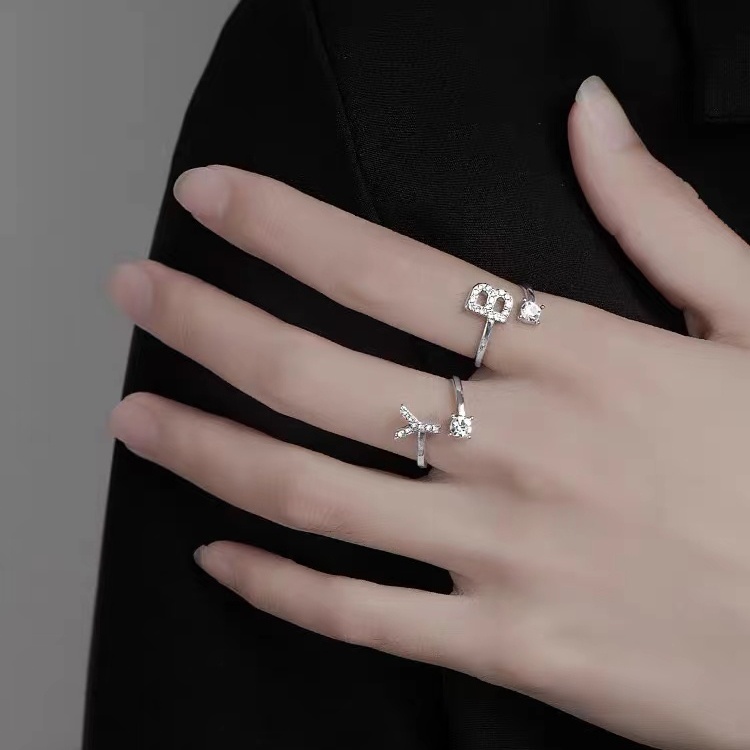 Cincin Model Terbuka Adjustable Desain 26 Huruf Aksen Zirkon