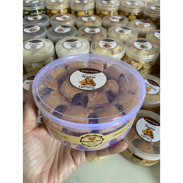 

kue kering nastar lipat isian nanas toples 500gr bulat