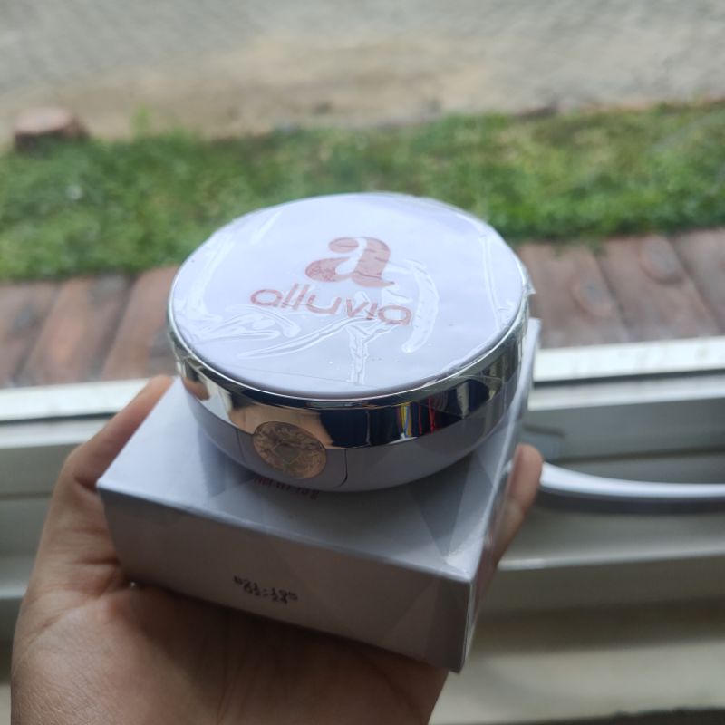 Moist Cushion Alluvia Bedak Foundation