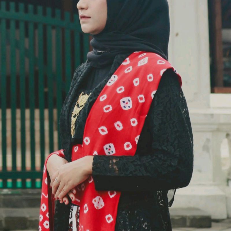 Slendang batik /sampur jumputan/slendang tari