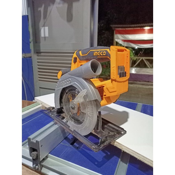 Circular saw cordless ingco CSLi 1401 (bekas)
