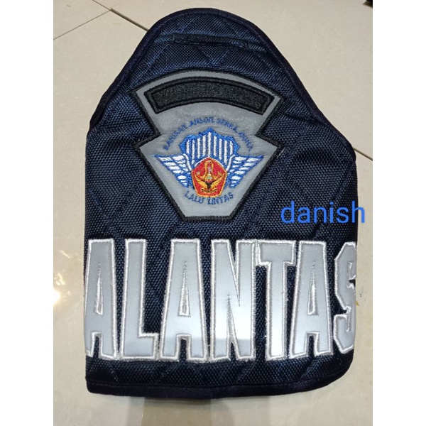 BAN LENGAN BALANTAS BANSER