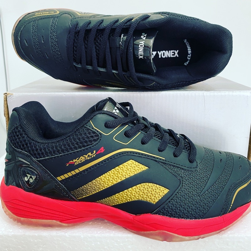 SEPATU YONEX AKAYU