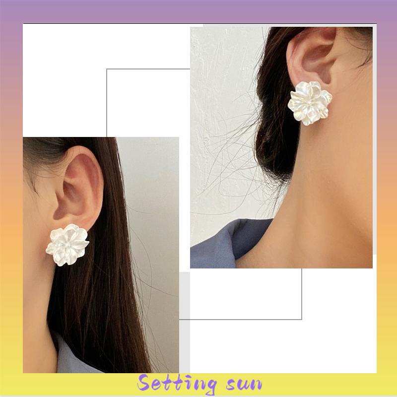 Anting Bunga Gardenia Korea Retro Sederhana Gaya Aksesoris Wanita TN