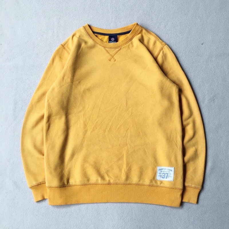 usall crewneck