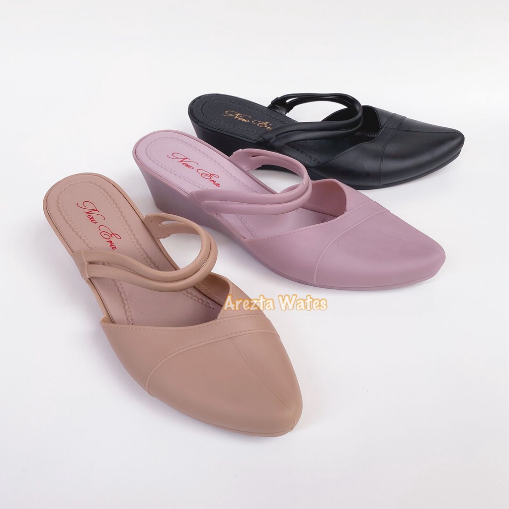 Sandal selop wedges wanita karet new era LB 13002