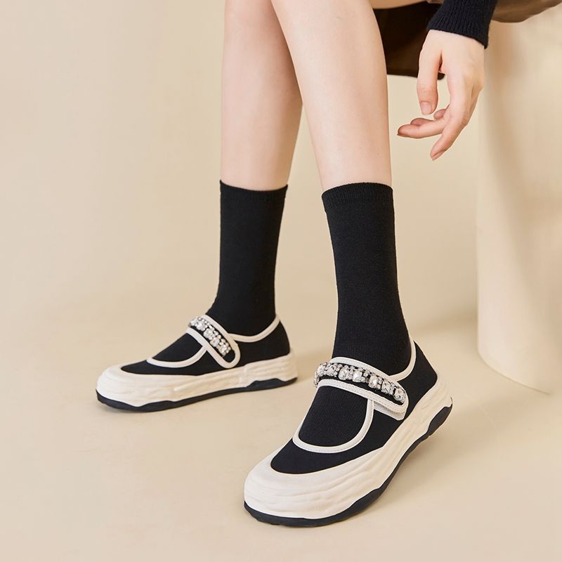 M Footwear Hyun Jae - Sepatu Sneakers Canvas Wanita