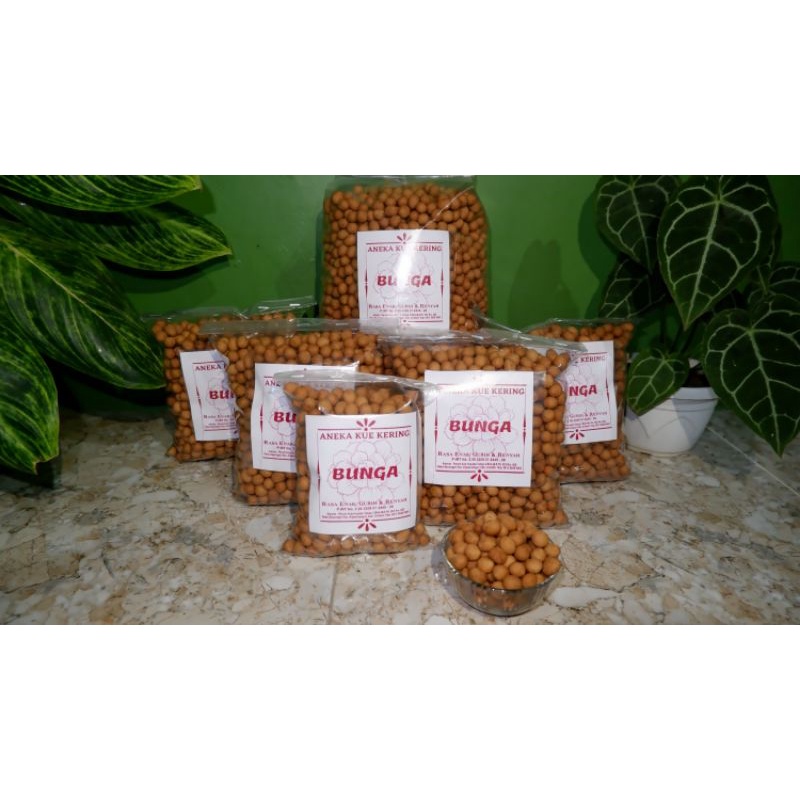 

Kacang telur/ telor enak