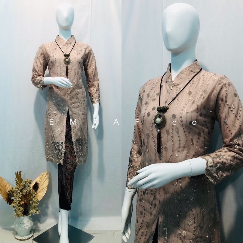 Kebaya Tunik / Tunik Brokat / Kebaya Modern / Kebaya tile / Kebaya Favorite / Batik Couple