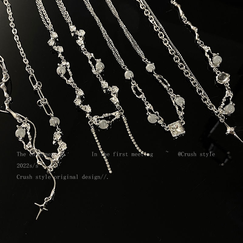 Putih Moonstone Zircon Kalung Wanita Musim Panas Manis dan Keren Gadis Panas Net Merah Aksesoris Niche Desain Rasa High-End Tulang Selangka Rantai Pasang