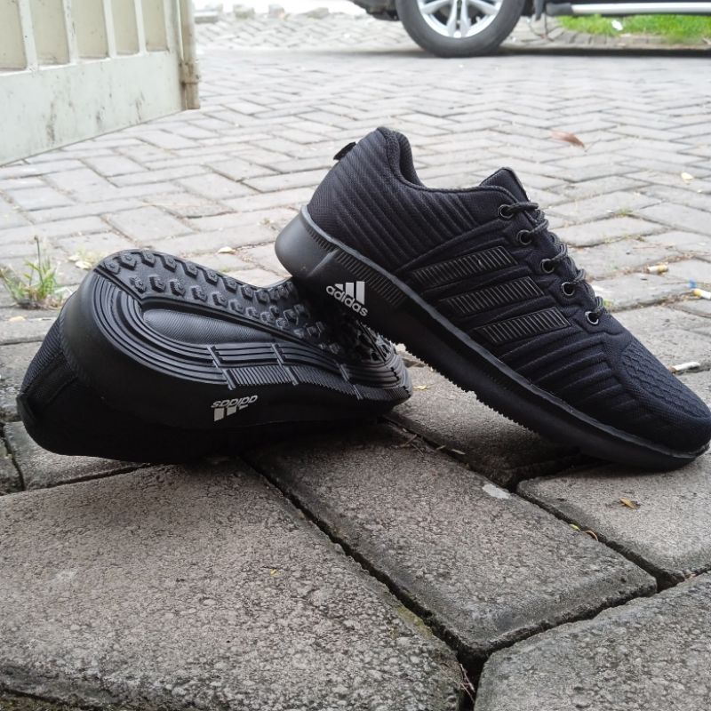 SEPATU HITAM ADIDAS POLOS SEPATU SEKOLAH PRIA/WANITA TERBAIK MURAH SEPATU SPORT ANAK SEKOLAH