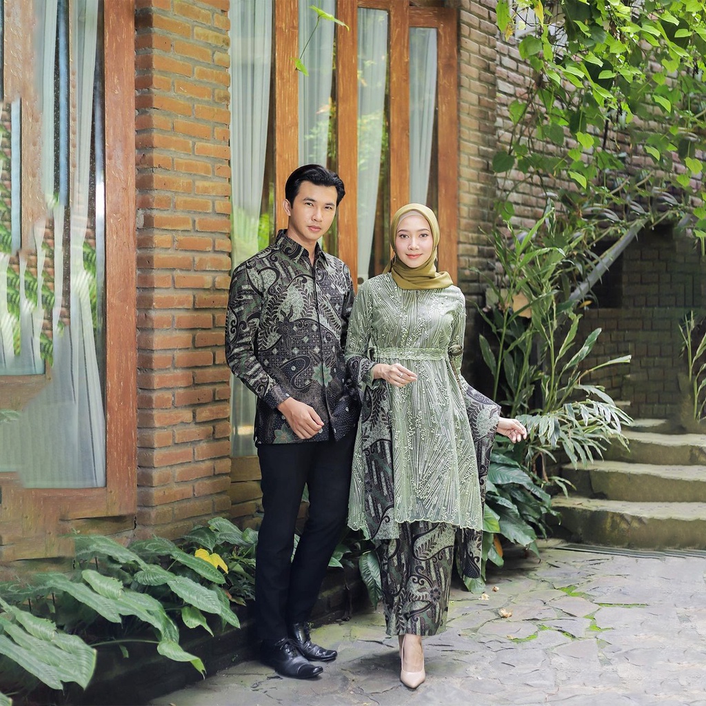 APTA BATIK - BATIK COUPLE HYUNA KEBAYA TUNIK TULLE MUTIARA - COUPLE BATIK BRUKAT KEBAYA KONDANGAN KEBAYA WISUDA - KEBAYA COUPLE MECA