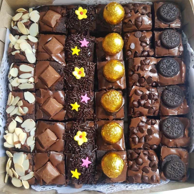 

fudgy brownies berbagai macam ukuran 20x20 22x22 22x11