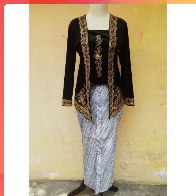 KEBAYA KUTU BARU BLUDRU PAYET EMAS MURAH ADAT JAWA Kebaya Bludru