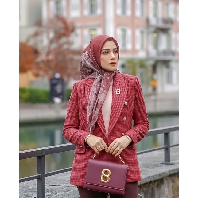 Buttonscarves Thun Series TULIP