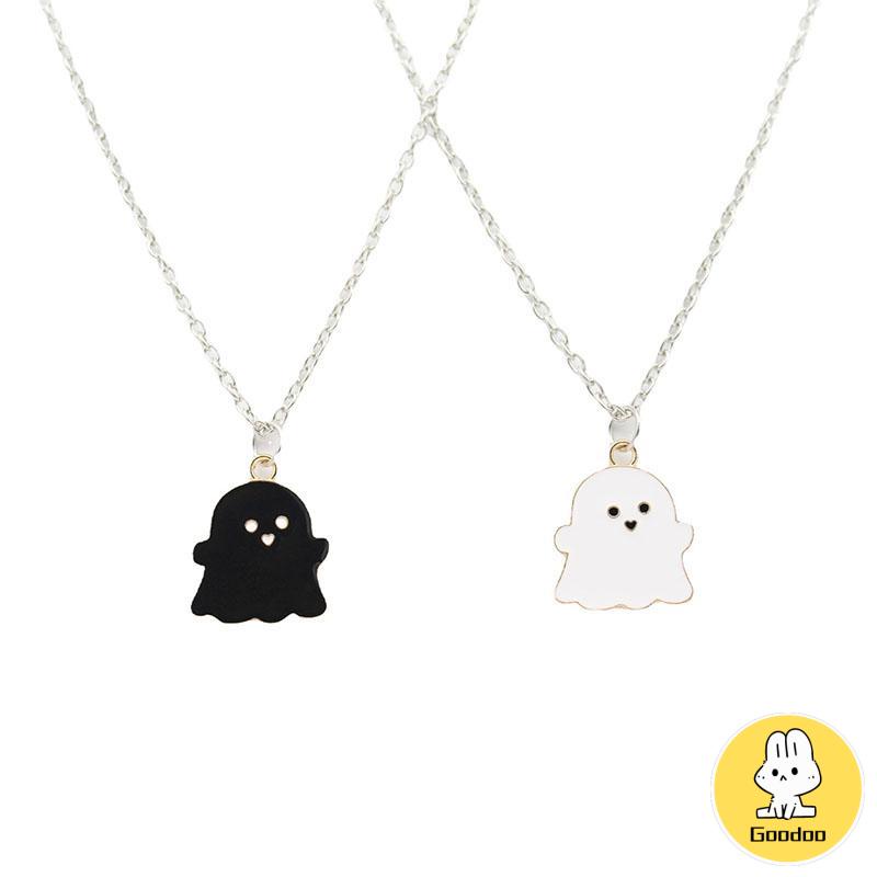 Kalung Rantai Dengan Liontin Kartun Hantu Warna Hitam Dan Putih Untuk Hadiah Halloween -Doo