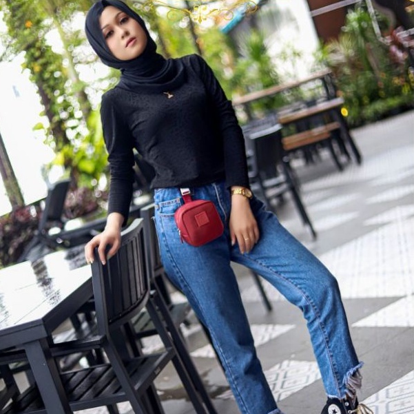 BIG PROMO  GUDIKA 5112 - Tas Waistbag Wanita Kekinian Import Original Terbaru Bahan Nilon Waterproof Anti Air Sling Bag Premium Korea bisa muat banyak barang banyak slot kocek terlaris - tas wanita - tas cewek - tas kerja - tas pinggang - gudika bag