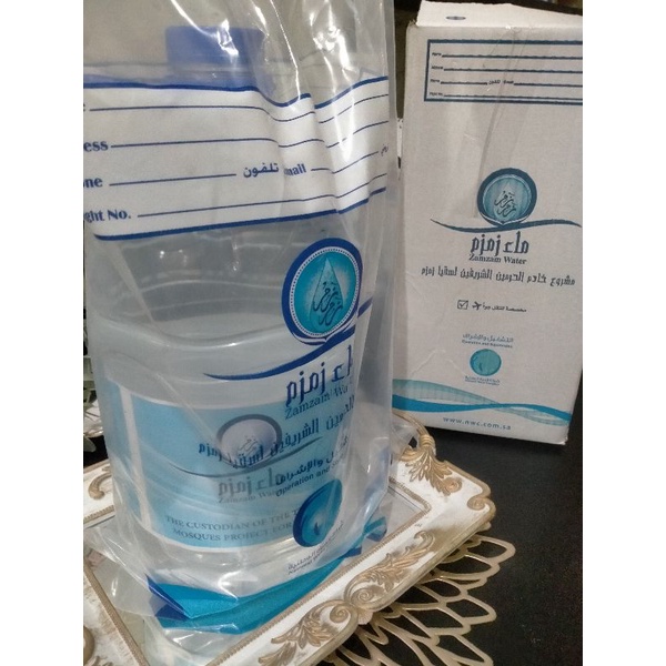 

Air Zam-Zam 5 Liter original Saudi / Zamzam oleh oleh Haji dan umroh