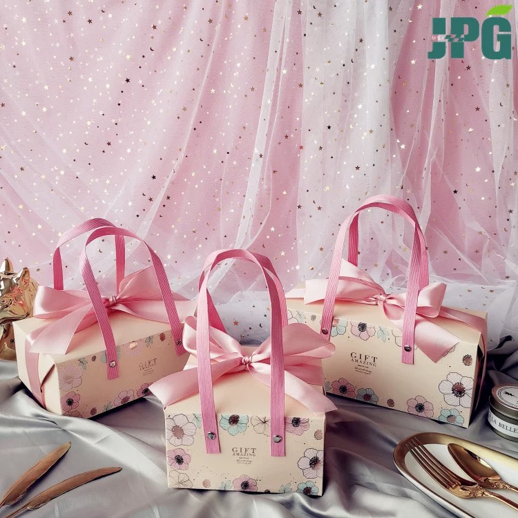 

Box Motif / Box Jingjing / Box Kue / Box Mooncake / Box Handle / Box Souvenir / Box Hampers i BA18