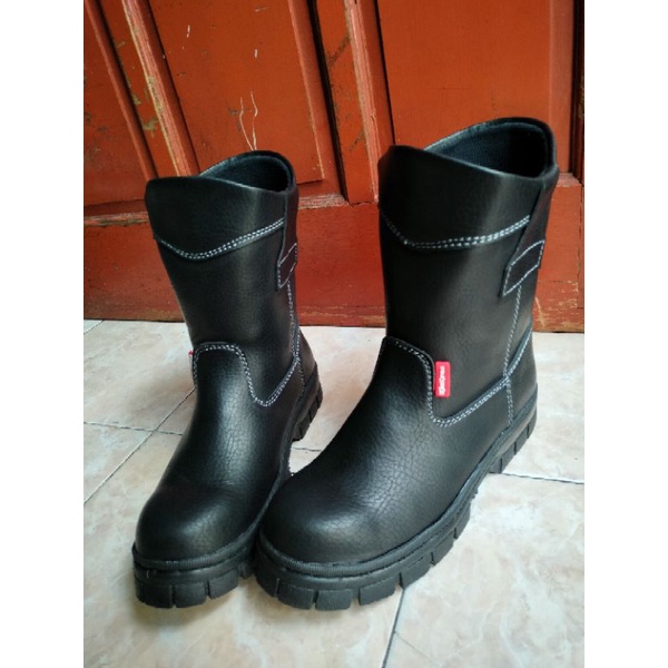 Sepatu safety pria boots king kickers ujung besi proyek lapangan Sepatu kerja safety Kickers