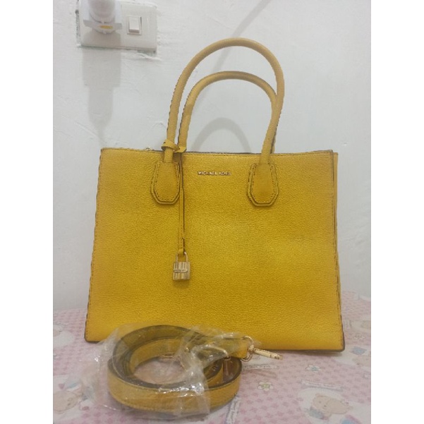 tas MK Mercer preloved kuning