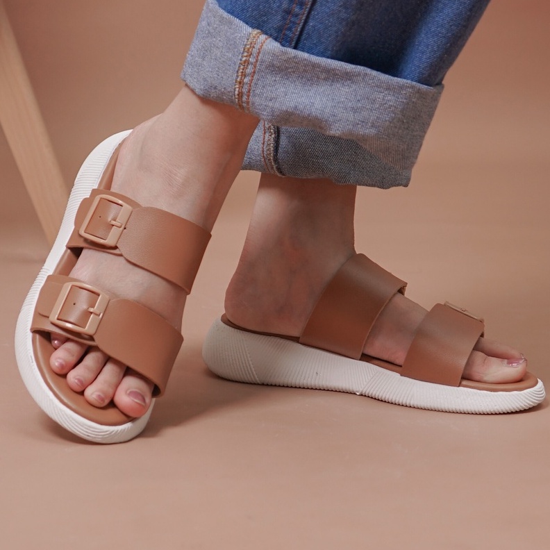 SARASARA YUK - Sandal Wanita Slop Casual Model Birken Sol Puyuh SARA SARA JEAN Sendal Selop Cewek Kulit Santai Strap Gesper Ban dua Empuk lucu Size 36 37 38 39 40 Warna Green Hijau Soft Anti Slip Original Kekinian Terbaru Shoes ORI Mall Official Store