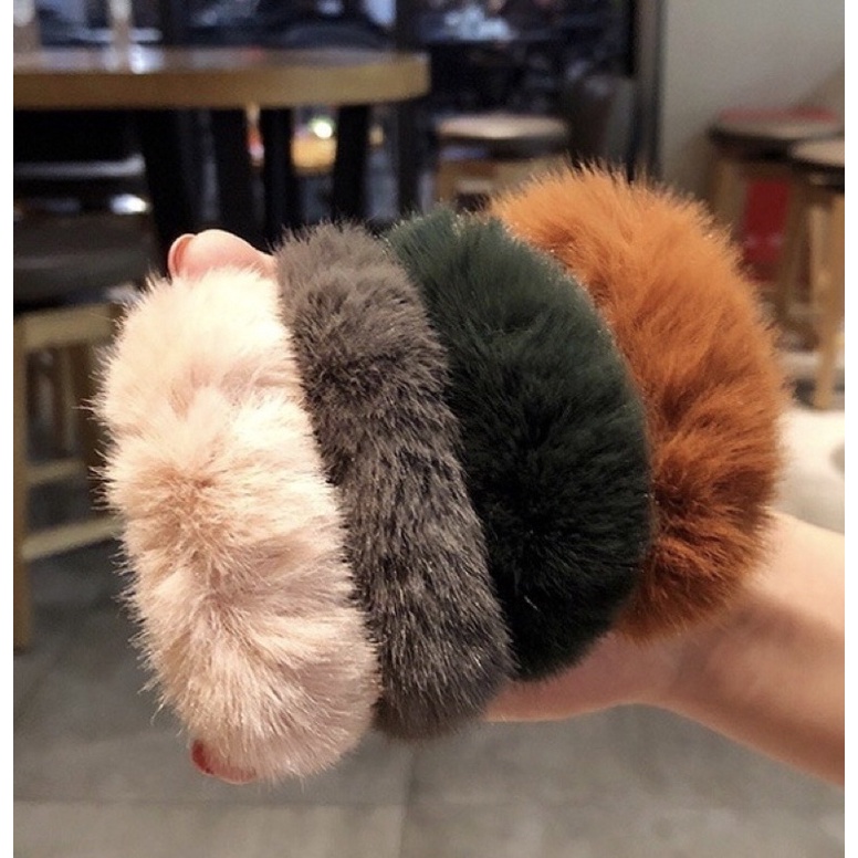 Jual Kuncir rambut bulu (Warna random bisa req) | Shopee Indonesia