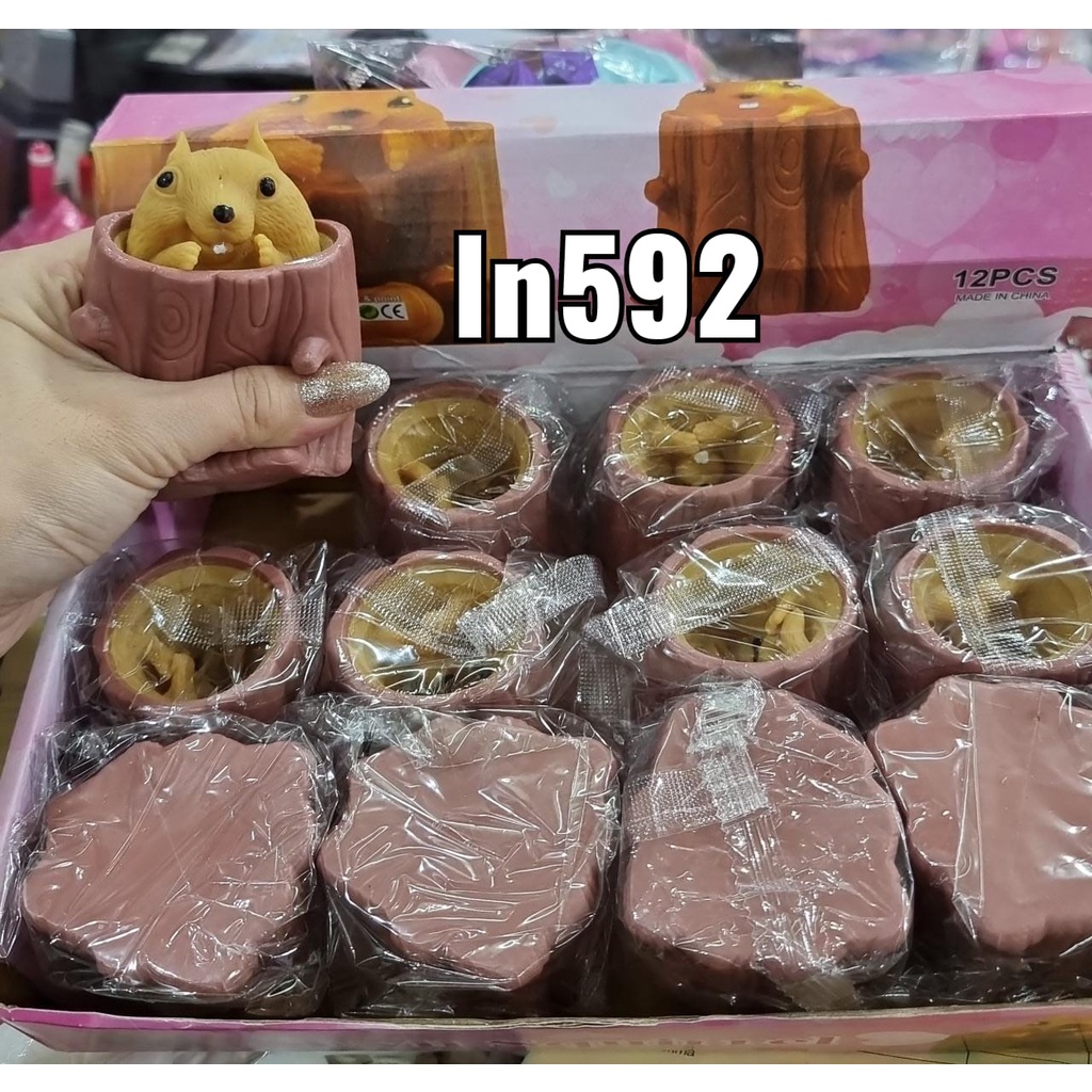 Squeeze Squirrel Cup Toys Mainan ANti Stress Tupai