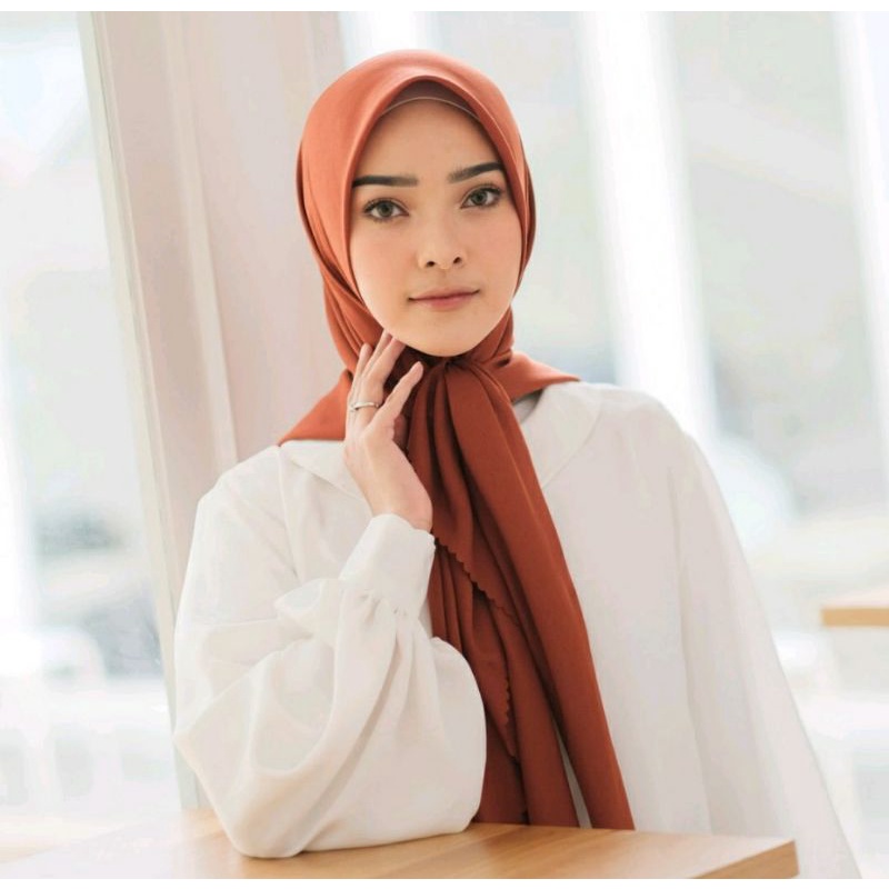 UMAMA VOAL PREMIUM LASERCUT LABEL BESI