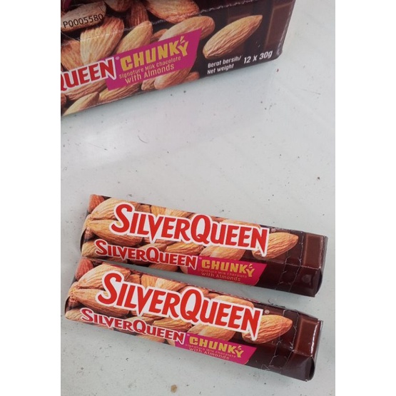 

Chunky Bar SilverQueen Silver Queen Coklat 30 gr 30 gram