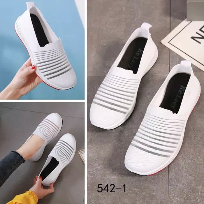 sepatu slip on wanita print garis murah berkualitas