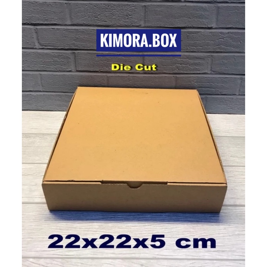 

KARDUS/KARTON/BOX Uk.22x22x5 cm .....model kardus pizza